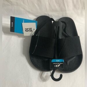 Boys’s knit slide sandal back elastic strap slip on black elastic straps.10.